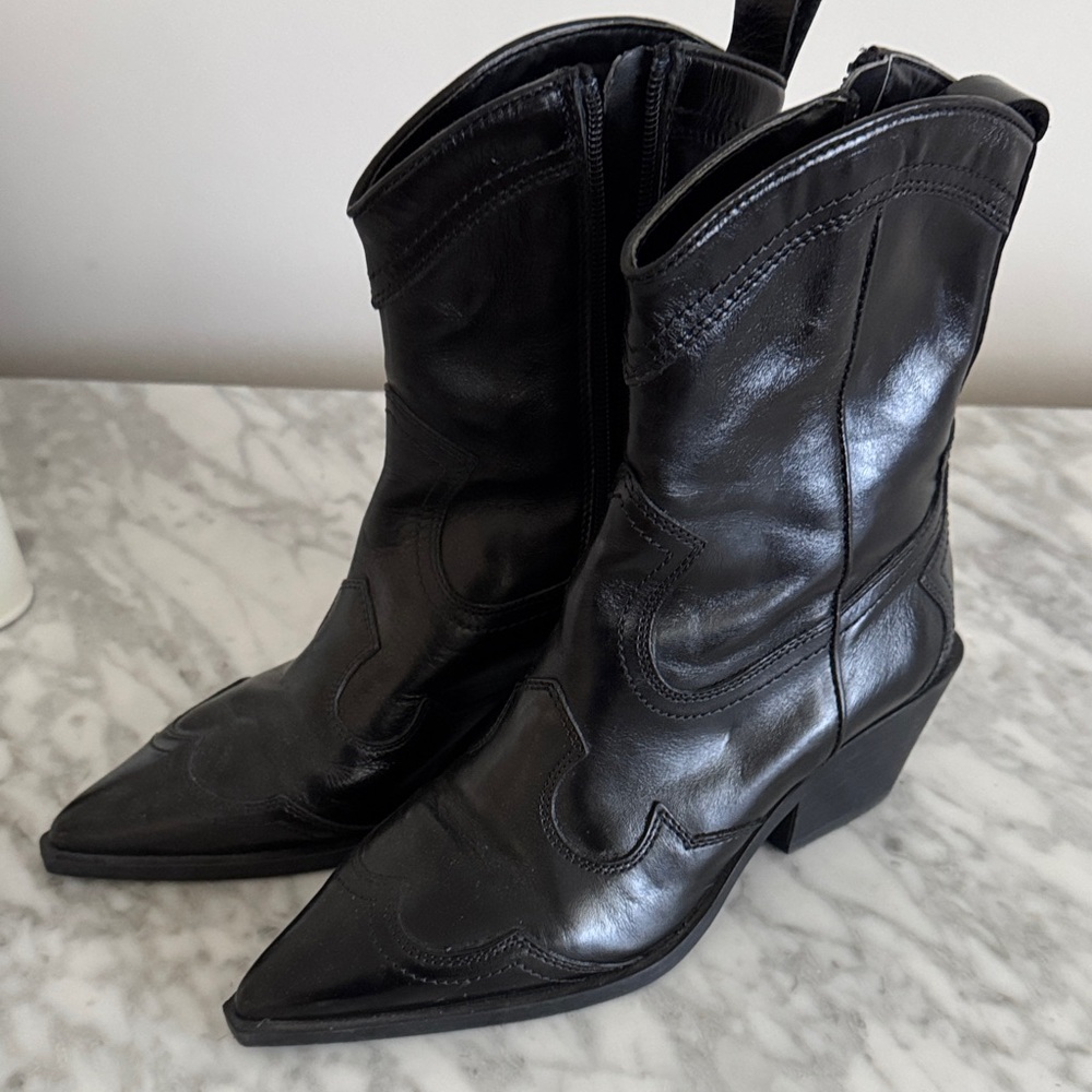 Zara Black Western Boots size 6